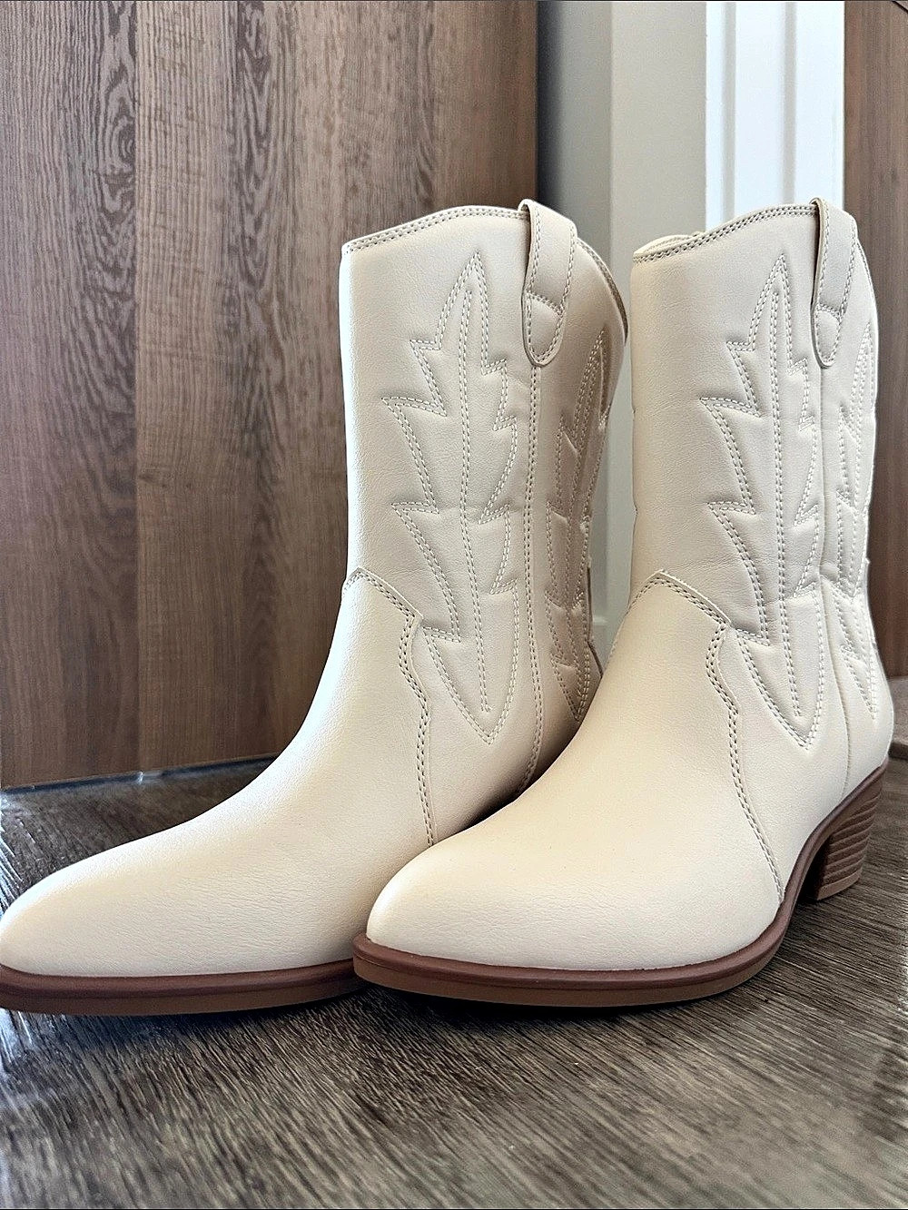 MIA Whitley Western Boots in White